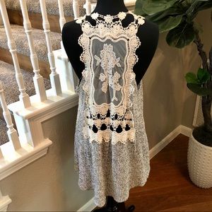 Altar’d State Gray Sleeveless Cardigan